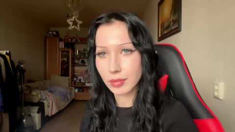 Snapshot of constancecovil chatting on 04/24/26, 10:18 Viktorina online show from 04/24/26, 10:18