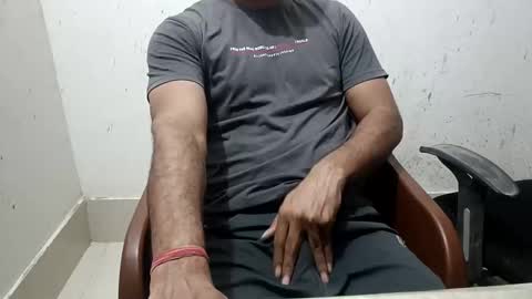 Snapshot of controlforyou1 chatting on 03/04/25, 12:33 Mr. Singh online show from 03/04/25, 12:33