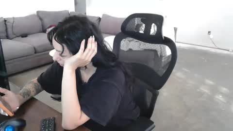 controllercutie online show from 01/15/26, 01:37