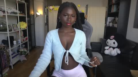 Snapshot of conymegan chatting on 02/02/26, 12:48 Carola independent model online show from 02/02/26, 12:48