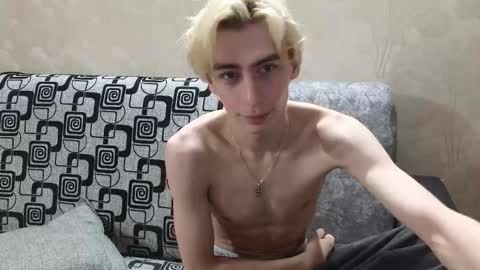 Snapshot of cookie_sex chatting on 10/31/25, 02:01 cookie_sex online show from 10/31/25, 02:01