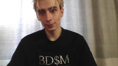 Snapshot of cookie_sex chatting on 11/17/25, 01:55 cookie_sex online show from 11/17/25, 01:55