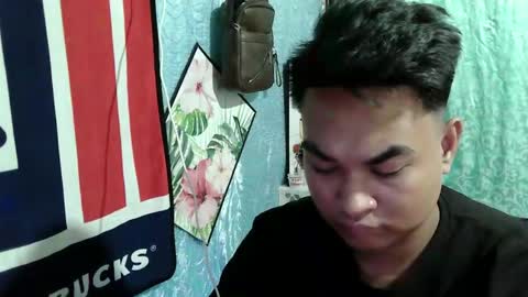 Snapshot of cookiedunkin chatting on 10/20/25, 10:49 cookiedunkin online show from 10/20/25, 10:49