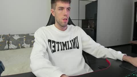 Snapshot of cookies_boys chatting on 02/13/26, 12:23 cookies_boys online show from 02/13/26, 12:23