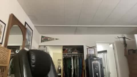 cookoosnest online show from 10/04/25, 04:43