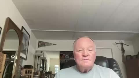 cookoosnest online show from 10/12/25, 03:11