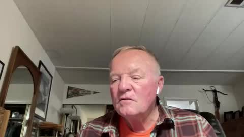 Snapshot of cookoosnest chatting on 02/13/26, 05:03 cookoosnest online show from 02/13/26, 05:03