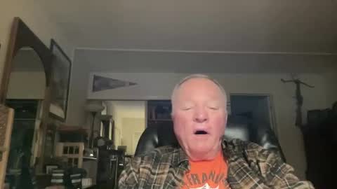 Snapshot of cookoosnest chatting on 02/14/26, 01:52 cookoosnest online show from 02/14/26, 01:52