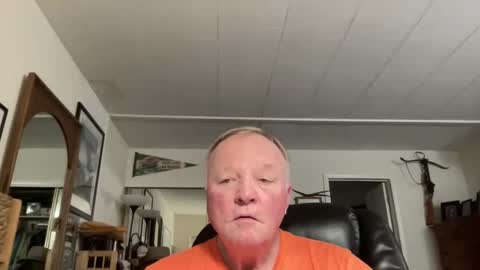 Snapshot of cookoosnest chatting on 02/18/26, 01:12 cookoosnest online show from 02/18/26, 01:12