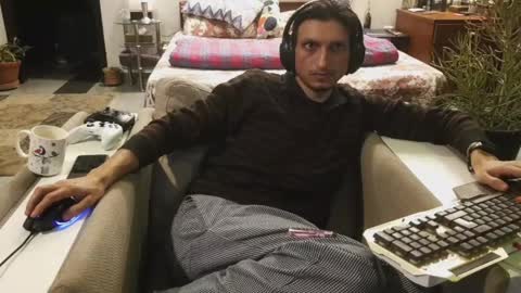 Snapshot of cool2buddies chatting on 04/03/26, 02:26 Cool2Buddies online show from 04/03/26, 02:26