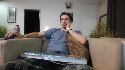 Snapshot of cool2buddies chatting on 04/24/26, 03:03 Cool2Buddies online show from 04/24/26, 03:03