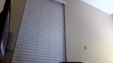 cooldude122222 online show from 02/02/25, 08:02