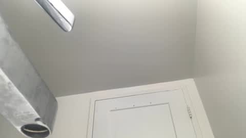 Snapshot of coolvibes69 chatting on 10/25/25, 02:08 coolvibes69 online show from 10/25/25, 02:08