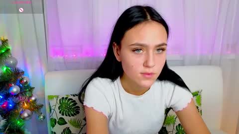 Snapshot of cooperallana chatting on 12/18/24, 09:04 cooperallana online show from 12/18/24, 09:04