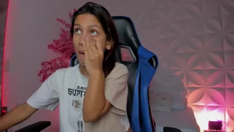  CORA  online show from 11/08/25, 12:27