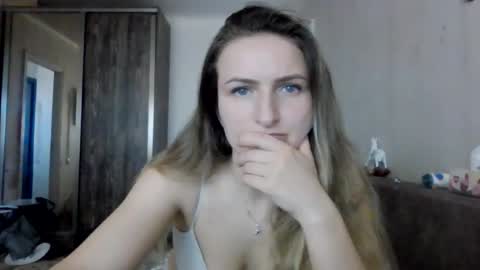 Snapshot of cora_fora chatting on 03/11/26, 10:10 cora_fora online show from 03/11/26, 10:10