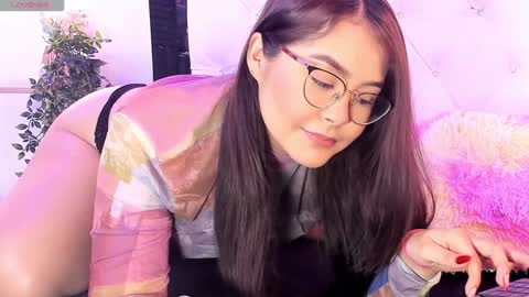 Cora  online show from 12/08/24, 03:24