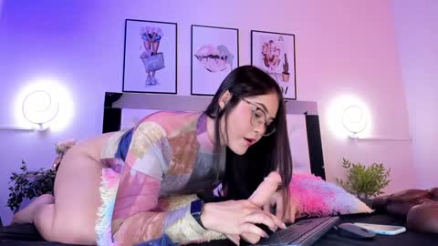 Cora  online show from 01/31/25, 12:17