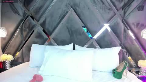 Coral online show from 12/16/25, 04:28