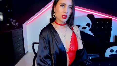 Coral  online show from 03/08/25, 04:06