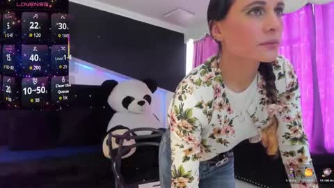 Coral  online show from 11/01/25, 01:02