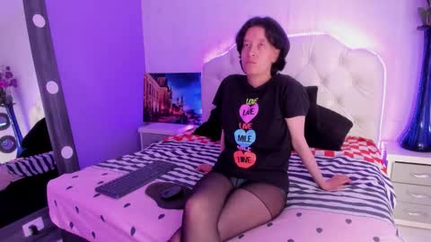 Snapshot of coralandocean chatting on 11/26/25, 01:01 Coral and Ocean online show from 11/26/25, 01:01