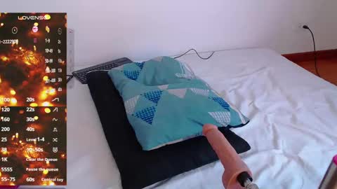 coraline2911 online show from 12/21/24, 11:01