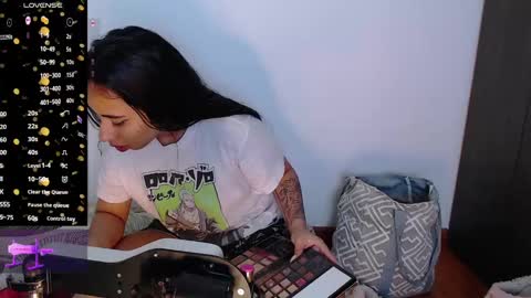 coraline2911 online show from 02/18/25, 11:00