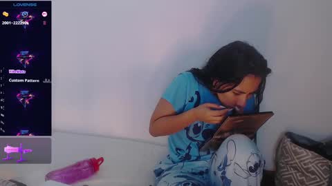 coraline2911 online show from 03/05/25, 11:06