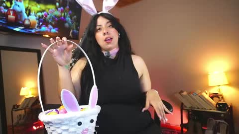 Snapshot of coraline_latin chatting on 03/31/26, 01:11 Coraline online show from 03/31/26, 01:11