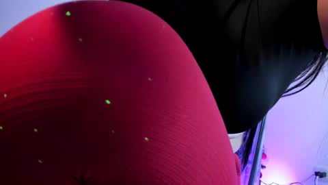 Coralinekam1 online show from 12/22/24, 08:03