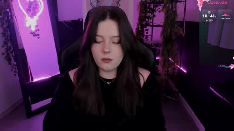 little girl who is always right or Coraline online show from 09/26/25, 05:33