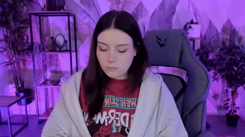 little girl who is always right or Coraline online show from 10/03/25, 05:15