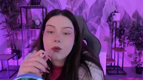 little girl who is always right or Coraline online show from 10/07/25, 05:15
