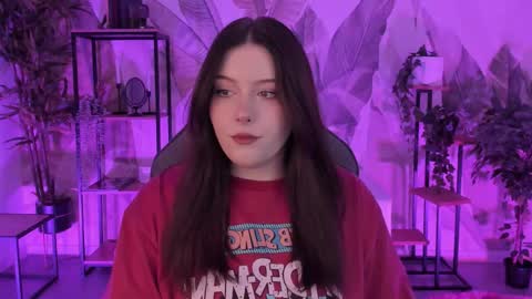 little girl who is always right or Coraline online show from 10/10/25, 04:44