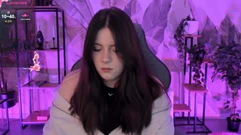 little girl who is always right or Coraline online show from 10/23/25, 05:18