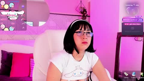 Coral Stefani online show from 12/18/24, 02:53