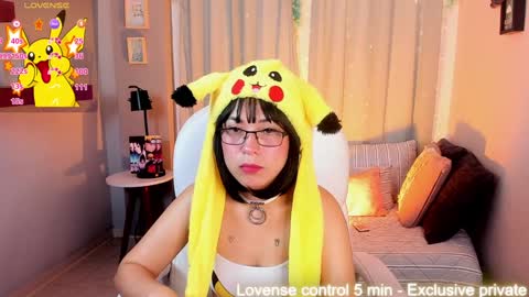 Coral Stefani online show from 02/06/25, 05:25