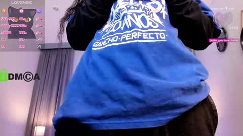 Coral Stefani online show from 09/17/25, 09:38