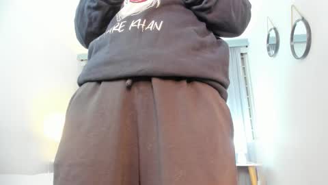 Coral Stefani online show from 11/09/25, 09:24