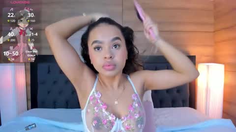 coralineross_ online show from 02/03/26, 12:43