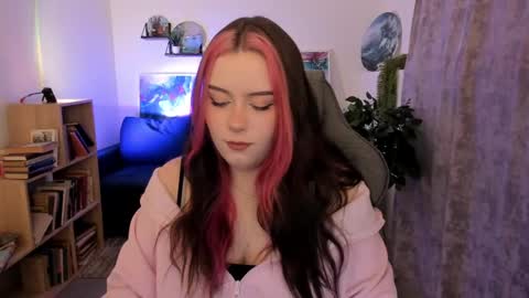 Snapshot of coramiel chatting on 04/18/26, 04:16 little girl who is always right or just Cora online show from 04/18/26, 04:16