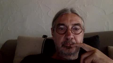 Snapshot of coreander chatting on 09/21/25, 02:08 coreander online show from 09/21/25, 02:08