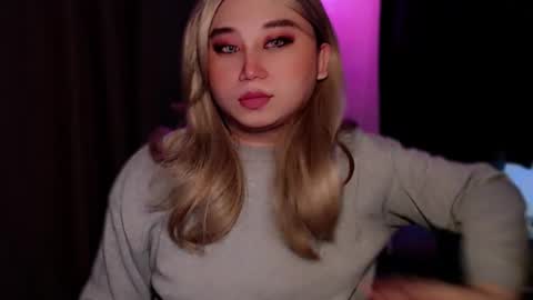 corefinder_xx online show from 11/06/25, 11:00