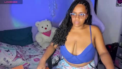 Snapshot of corinastonee chatting on 10/16/25, 12:33 corina online show from 10/16/25, 12:33