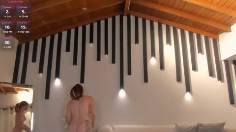 Snapshot of corinnerusso chatting on 03/01/25, 10:02 Corinne Russo online show from 03/01/25, 10:02