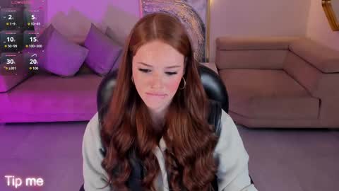 Snapshot of corinnerusso chatting on 09/19/25, 04:58 Corinne Russo online show from 09/19/25, 04:58