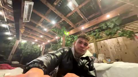 Snapshot of coronelking chatting on 01/06/25, 03:53 coronelking online show from 01/06/25, 03:53