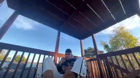 Snapshot of coronelking chatting on 01/14/25, 12:22 coronelking online show from 01/14/25, 12:22