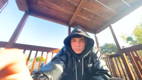 Snapshot of coronelking chatting on 01/19/25, 10:28 coronelking online show from 01/19/25, 10:28